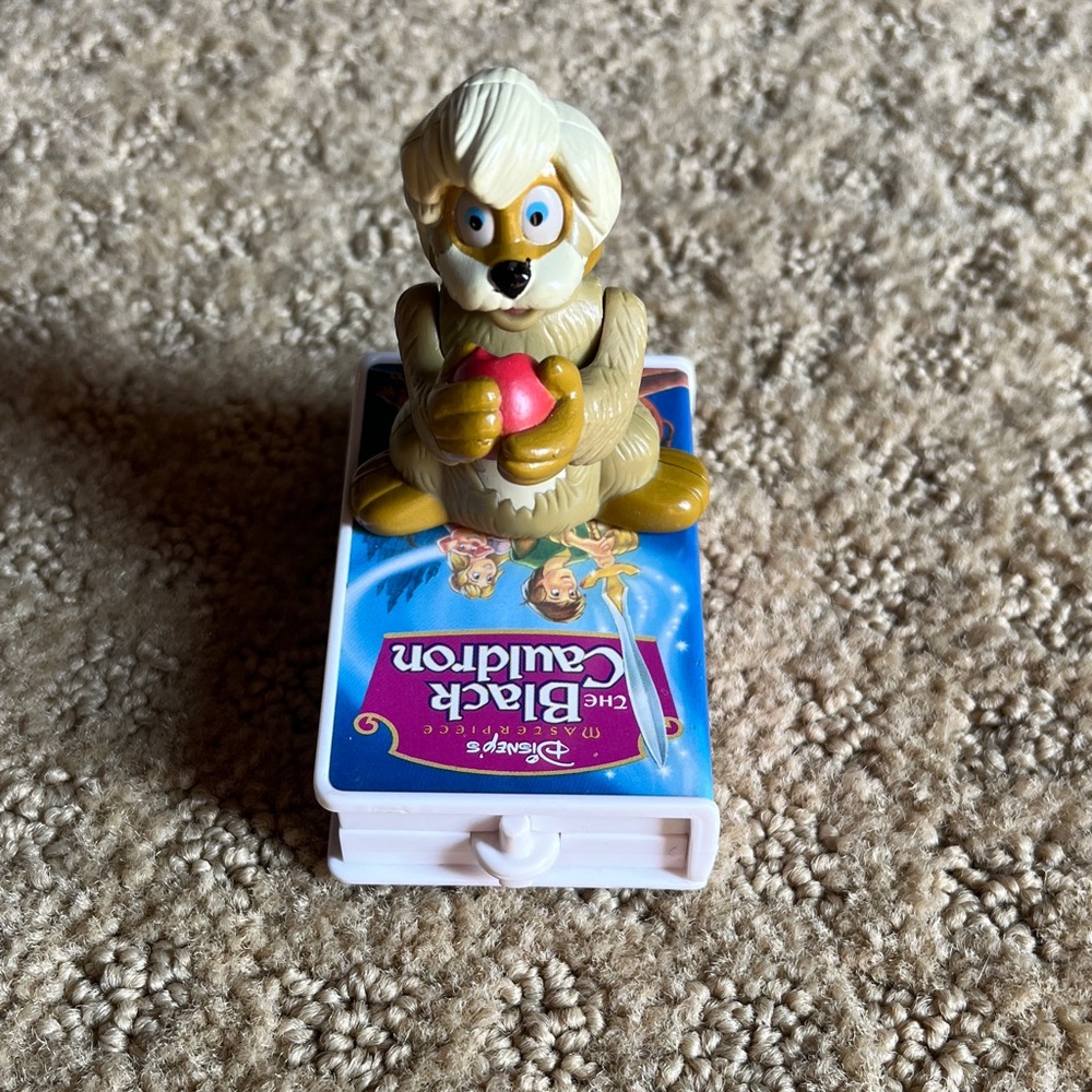 Disney The Black Cauldron Figure with Red Apple and Blue VHS Case